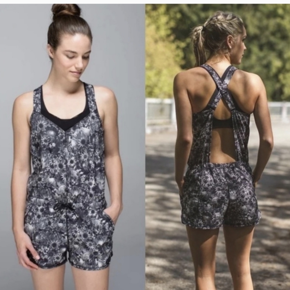 Lululemon The Runsie Flowabunga Black Angel Wing / Black